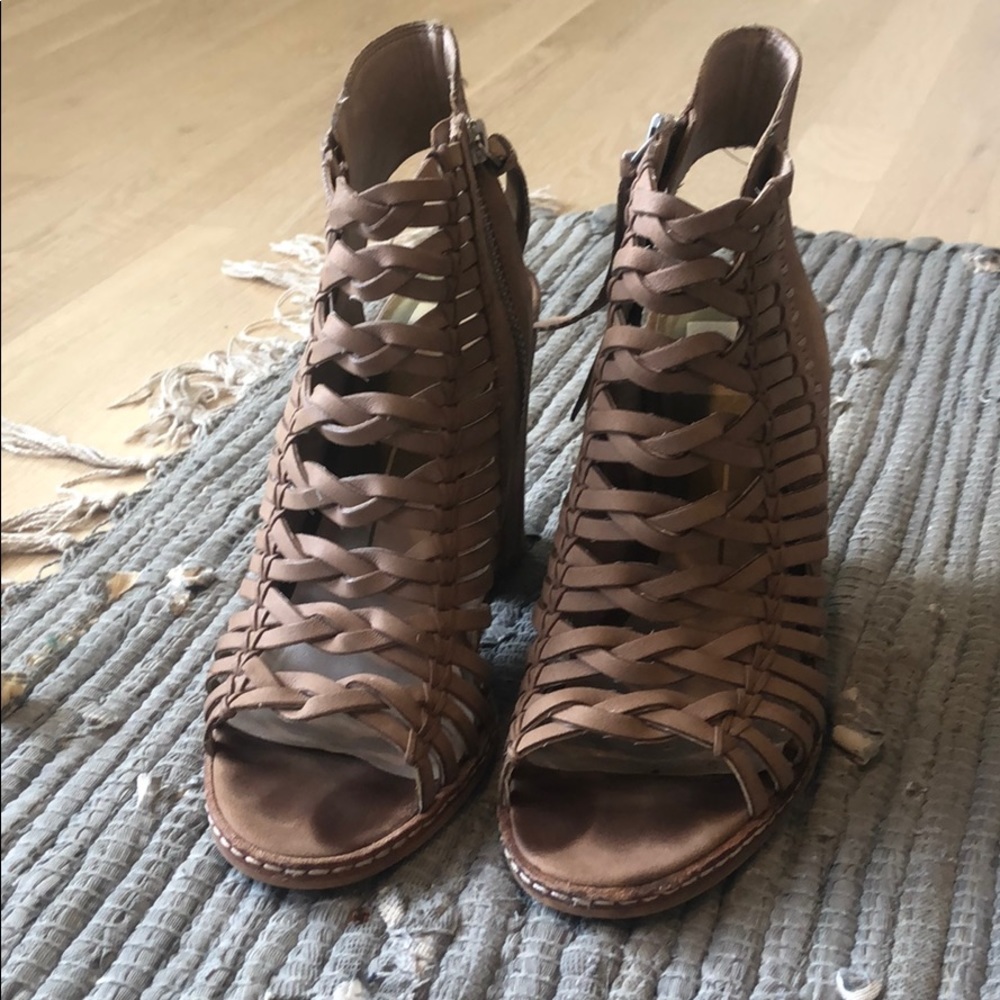 Dolce Vita tan sandals